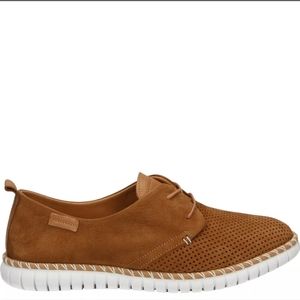 Venezia TAN LACE-UP NUBUCK SHOES size 6.5